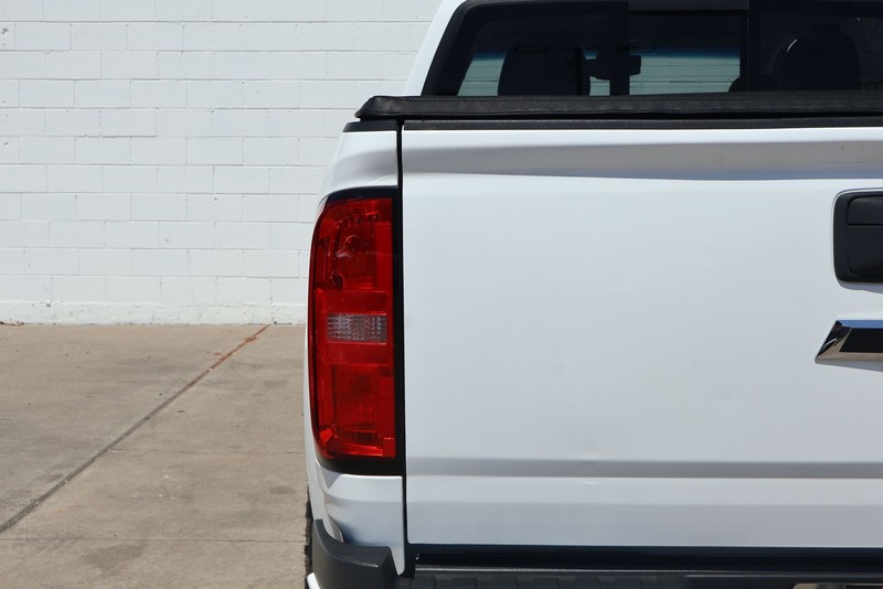 Chevrolet Colorado Vehicle Full-screen Gallery Image 07