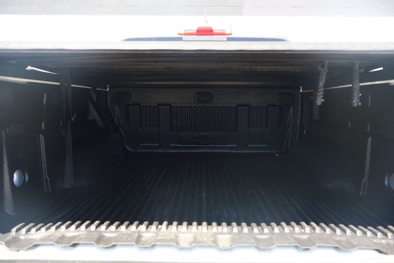 Chevrolet Colorado Vehicle Full-screen Gallery Image 08