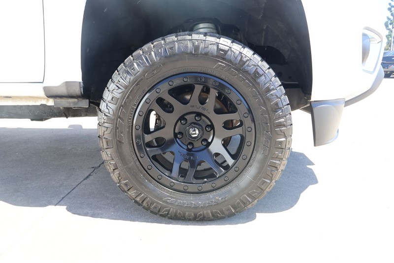 Chevrolet Colorado Vehicle Full-screen Gallery Image 13