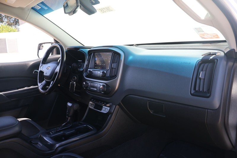 Chevrolet Colorado Vehicle Full-screen Gallery Image 18