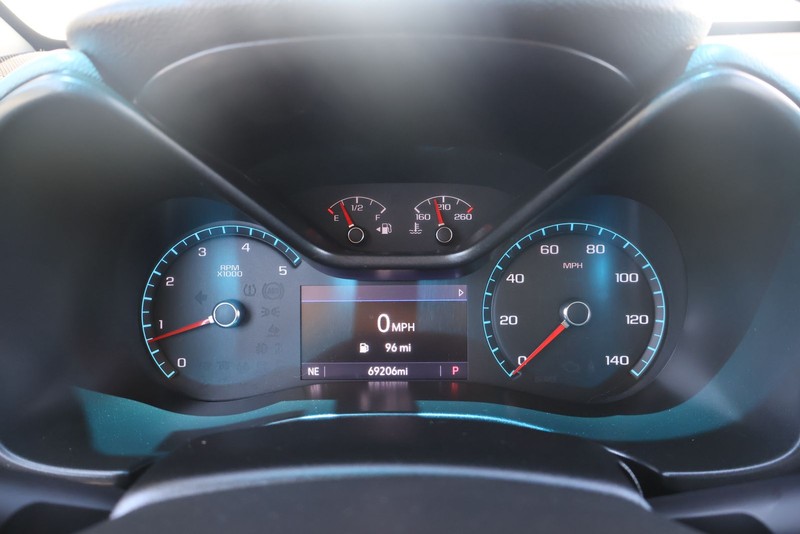 Chevrolet Colorado Vehicle Full-screen Gallery Image 22