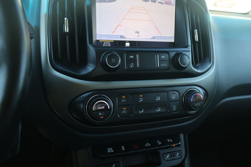 Chevrolet Colorado Vehicle Full-screen Gallery Image 29