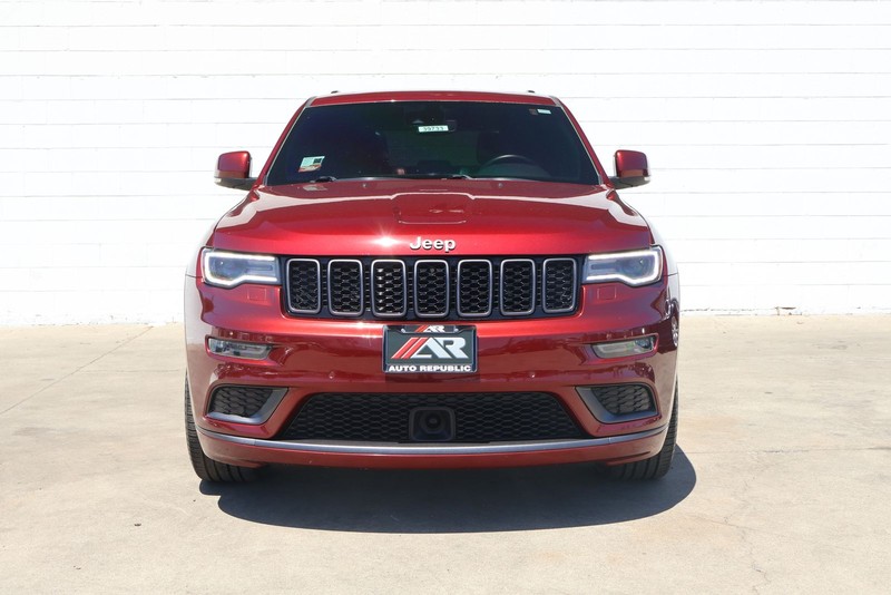 Jeep Grand Cherokee Vehicle Full-screen Gallery Image 02