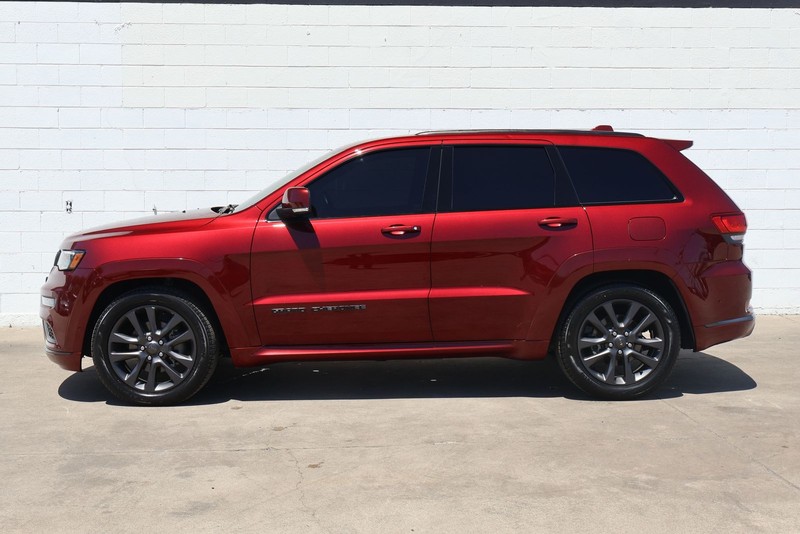 Jeep Grand Cherokee Vehicle Full-screen Gallery Image 11