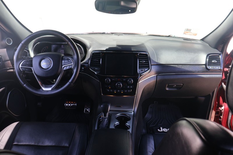 Jeep Grand Cherokee Vehicle Full-screen Gallery Image 23