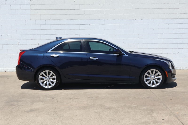 Cadillac ATS Sedan Vehicle Full-screen Gallery Image 04