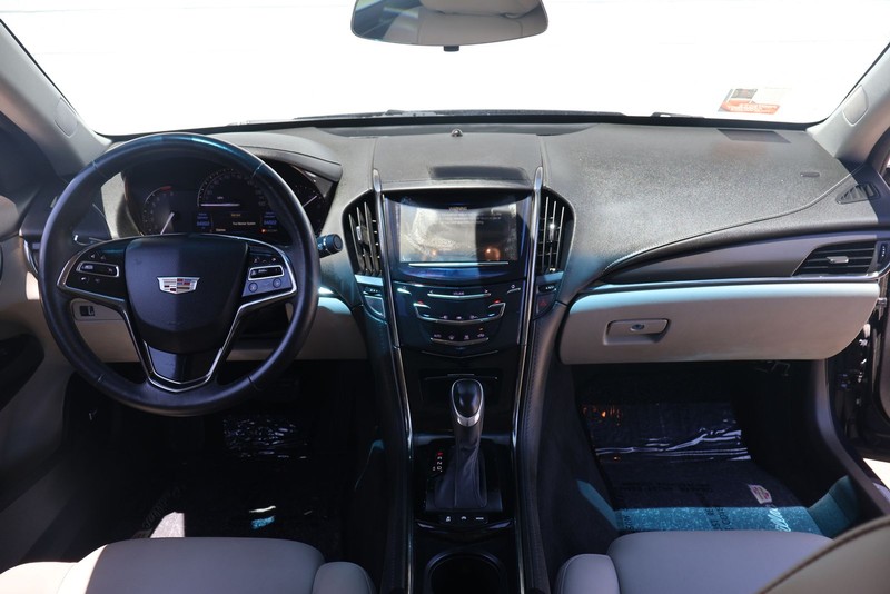 Cadillac ATS Sedan Vehicle Full-screen Gallery Image 21