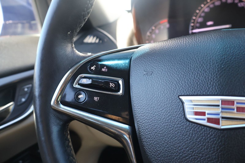 Cadillac ATS Sedan Vehicle Full-screen Gallery Image 23