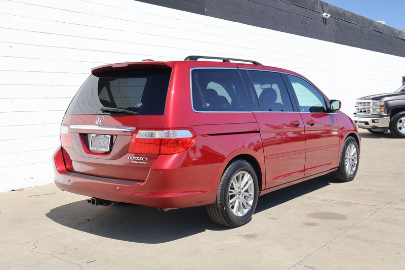 Honda Odyssey Vehicle Full-screen Gallery Image 05