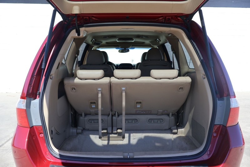 Honda Odyssey Vehicle Full-screen Gallery Image 08