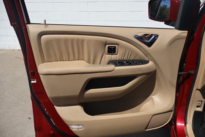 Honda Odyssey Vehicle Full-screen Gallery Image 14