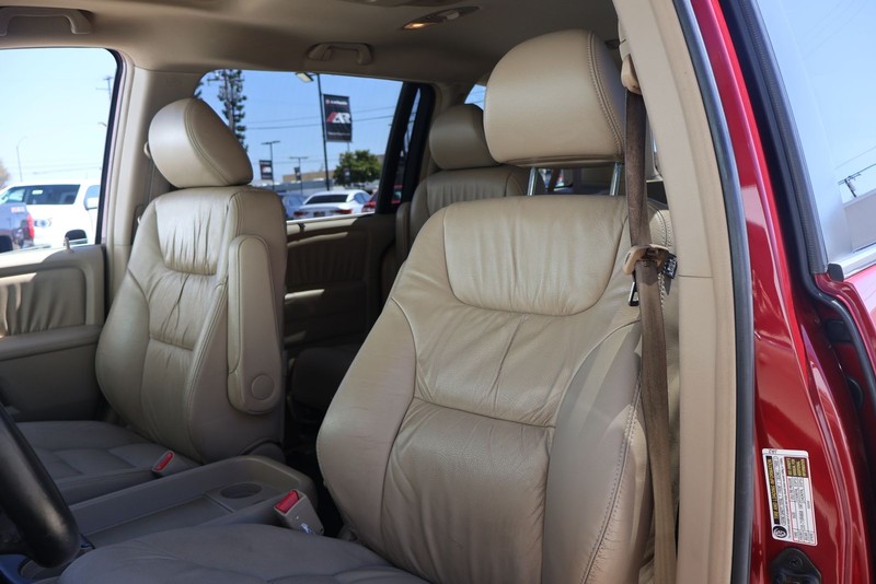 Honda Odyssey Vehicle Full-screen Gallery Image 16