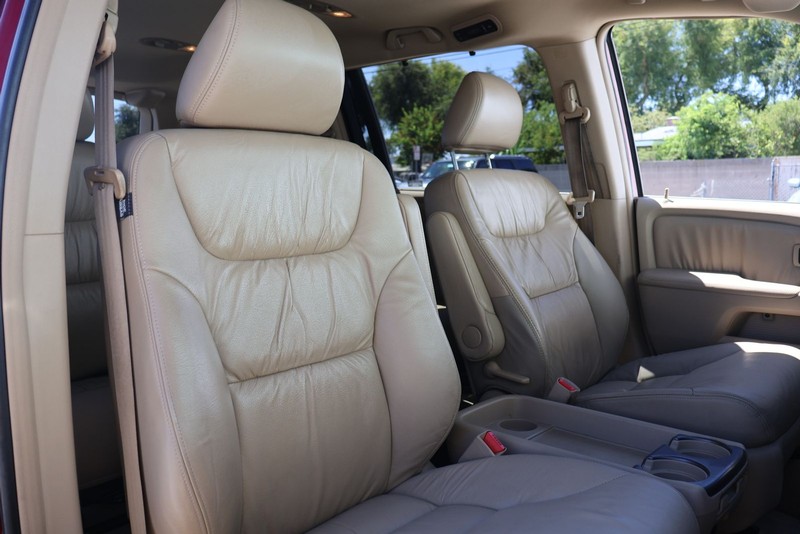 Honda Odyssey Vehicle Full-screen Gallery Image 19