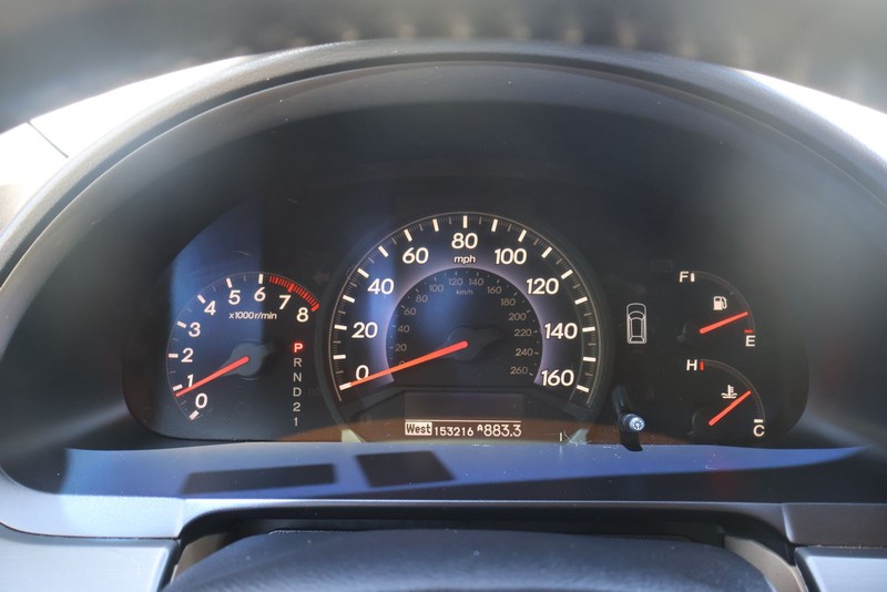Honda Odyssey Vehicle Full-screen Gallery Image 25