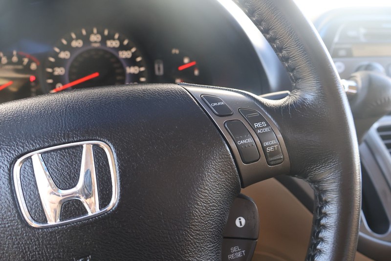 Honda Odyssey Vehicle Full-screen Gallery Image 28