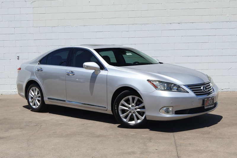 Lexus ES 350 Vehicle Full-screen Gallery Image 01