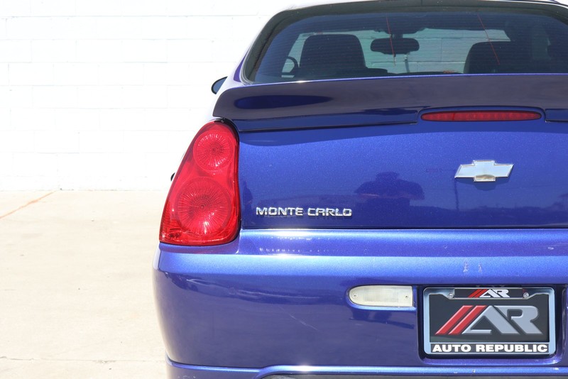 Chevrolet Monte Carlo Vehicle Full-screen Gallery Image 07