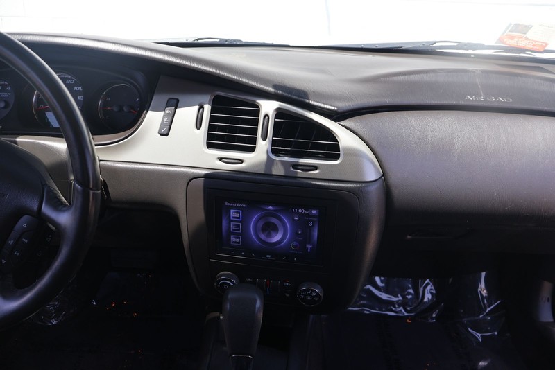 Chevrolet Monte Carlo Vehicle Full-screen Gallery Image 21