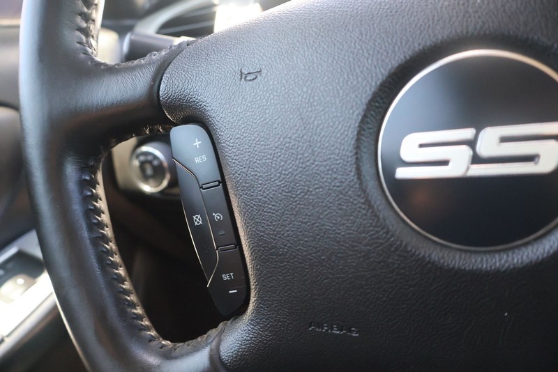 Chevrolet Monte Carlo Vehicle Full-screen Gallery Image 24