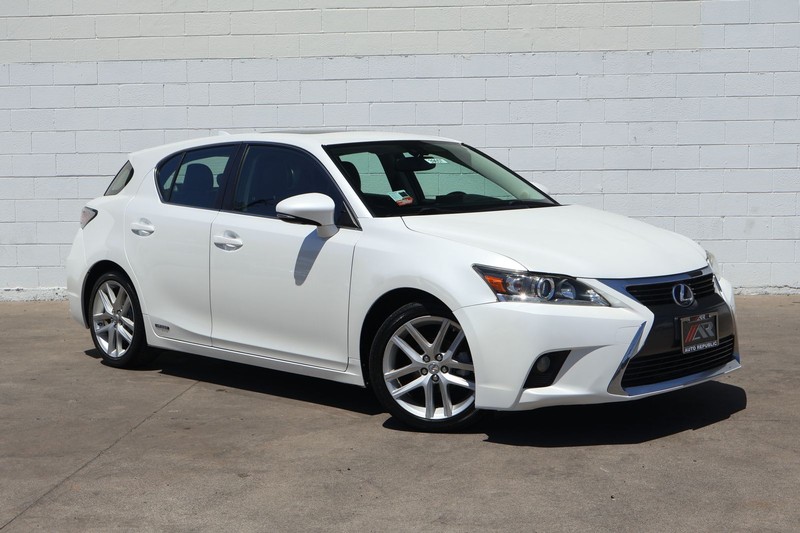 Lexus CT 200h Vehicle Full-screen Gallery Image 01