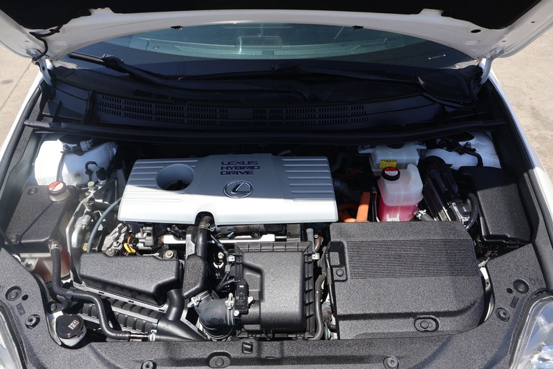 Lexus CT 200h Vehicle Full-screen Gallery Image 12