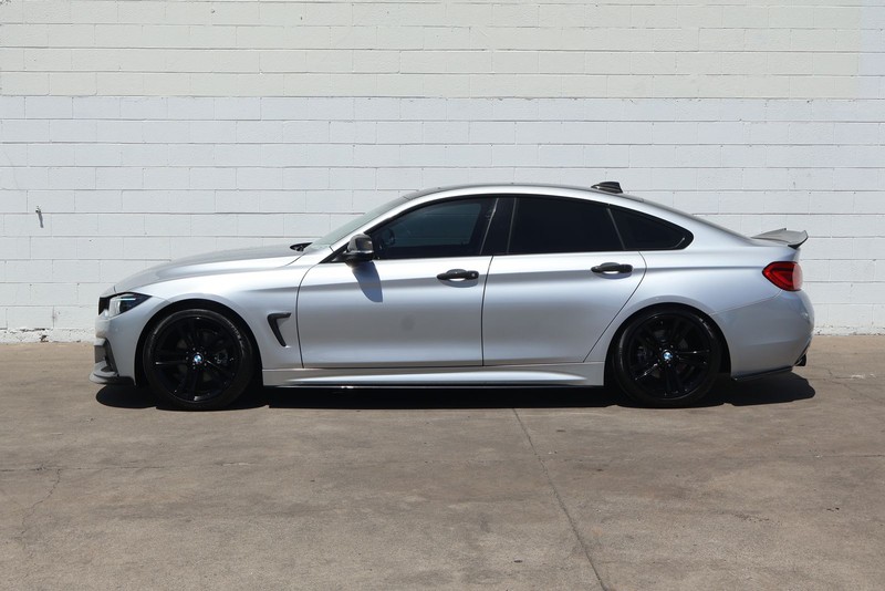 BMW 430i Gran Coupe Vehicle Full-screen Gallery Image 11