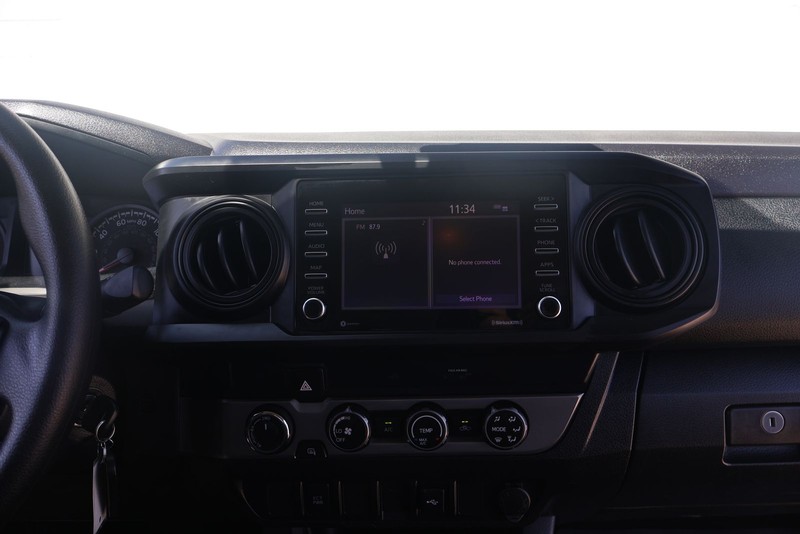 Toyota Tacoma 4WD Vehicle Full-screen Gallery Image 26
