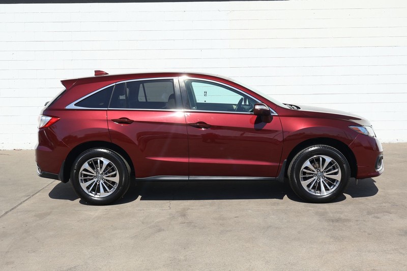 Acura RDX Vehicle Full-screen Gallery Image 04