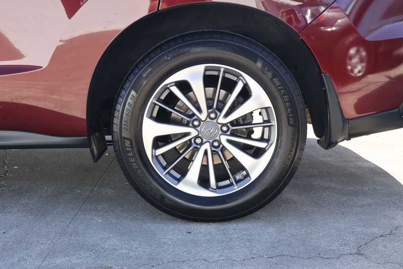 Acura RDX Vehicle Full-screen Gallery Image 17