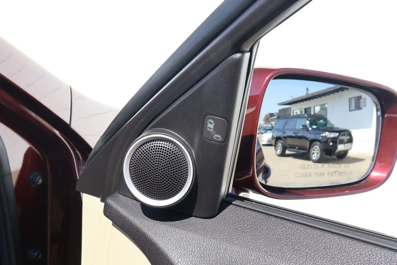 Acura RDX Vehicle Full-screen Gallery Image 20