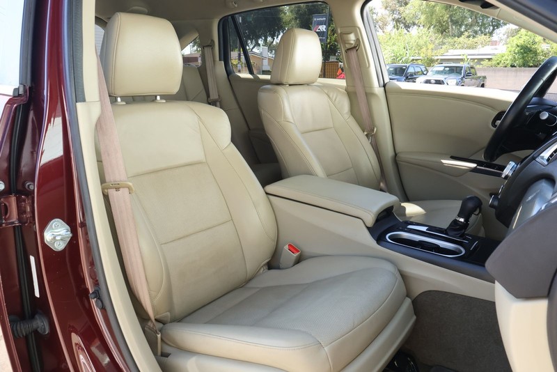 Acura RDX Vehicle Full-screen Gallery Image 28