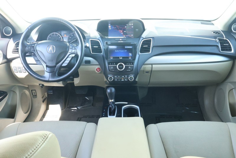 Acura RDX Vehicle Full-screen Gallery Image 31