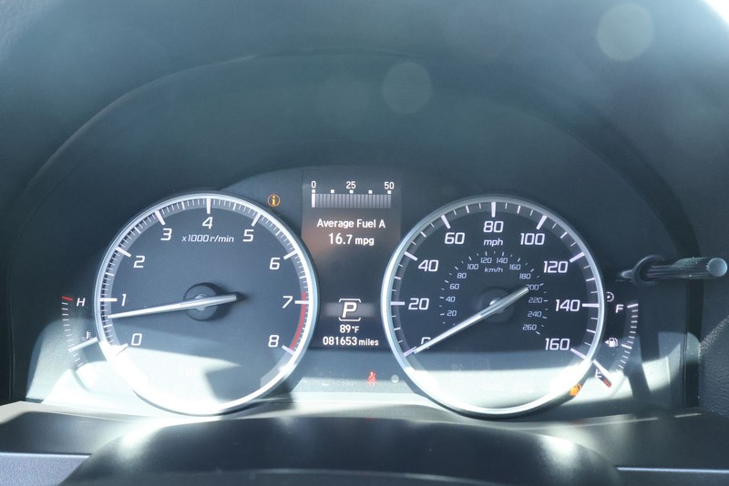Acura RDX Vehicle Full-screen Gallery Image 32