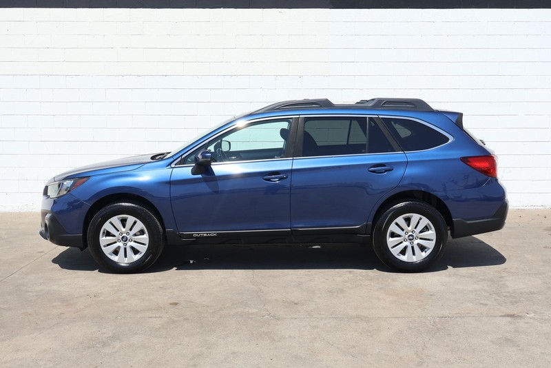 Subaru Outback Vehicle Full-screen Gallery Image 12