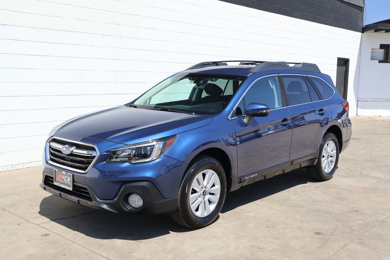 Subaru Outback Vehicle Full-screen Gallery Image 13