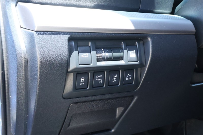 Subaru Outback Vehicle Full-screen Gallery Image 20