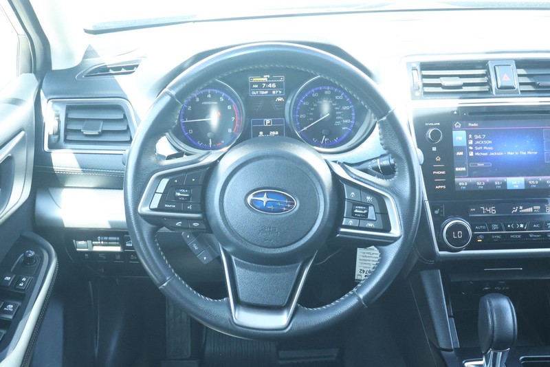 Subaru Outback Vehicle Full-screen Gallery Image 30