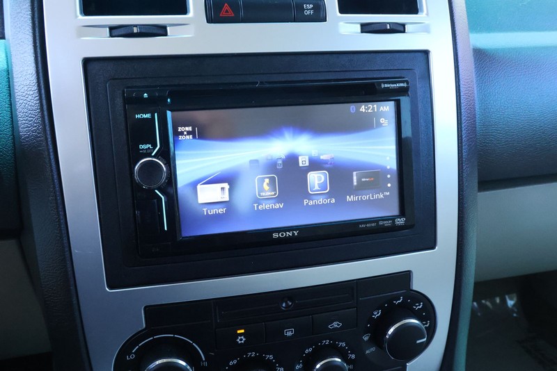 Chrysler 300 Vehicle Full-screen Gallery Image 29