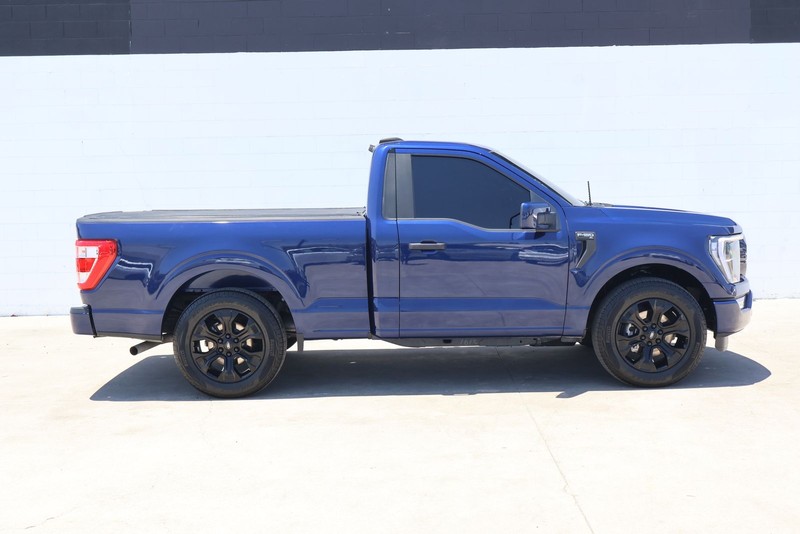 Ford F-150 Vehicle Full-screen Gallery Image 04