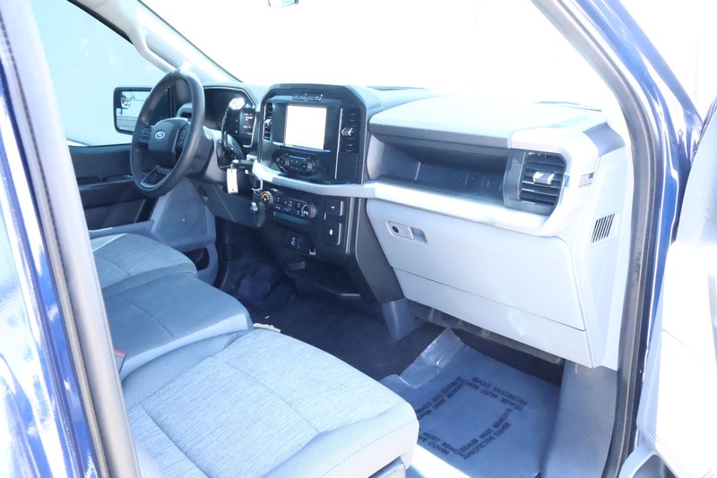 Ford F-150 Vehicle Full-screen Gallery Image 22