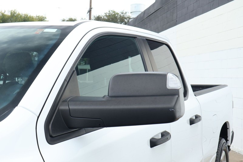 Ram 1500 Vehicle Full-screen Gallery Image 14