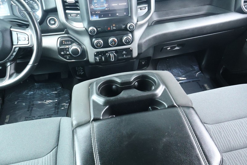 Ram 1500 Vehicle Full-screen Gallery Image 33