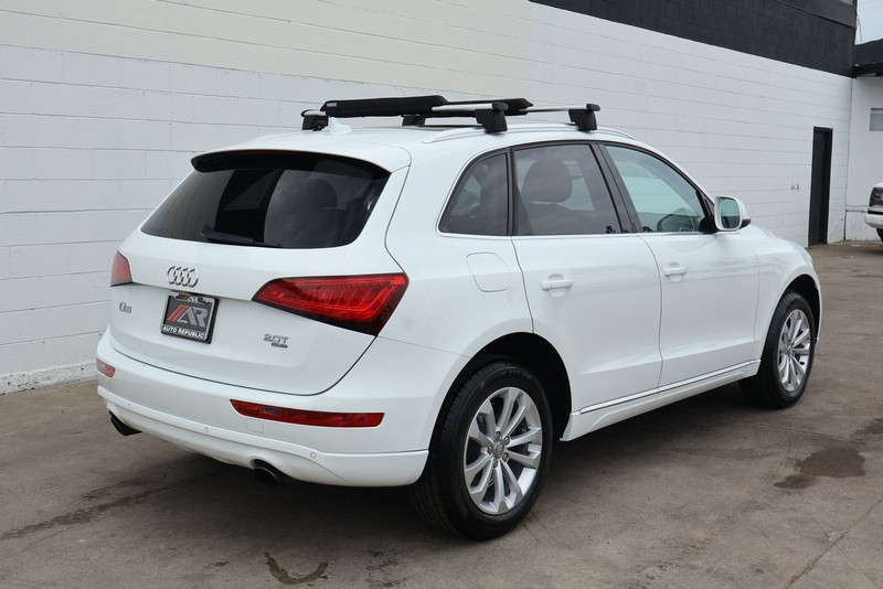 Audi Q5 Vehicle Full-screen Gallery Image 05