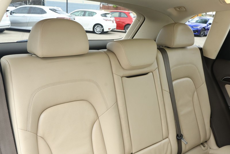 Audi Q5 Vehicle Full-screen Gallery Image 26