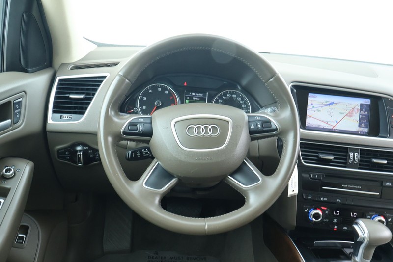 Audi Q5 Vehicle Full-screen Gallery Image 30