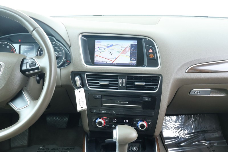 Audi Q5 Vehicle Full-screen Gallery Image 31