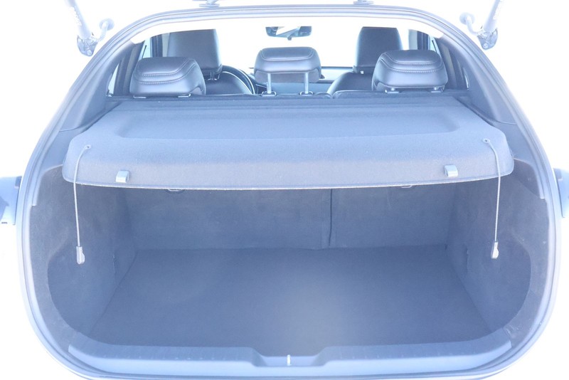Mazda CX-30 Vehicle Full-screen Gallery Image 09