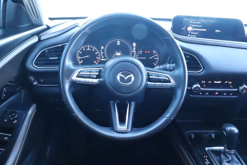 Mazda CX-30 Vehicle Full-screen Gallery Image 29