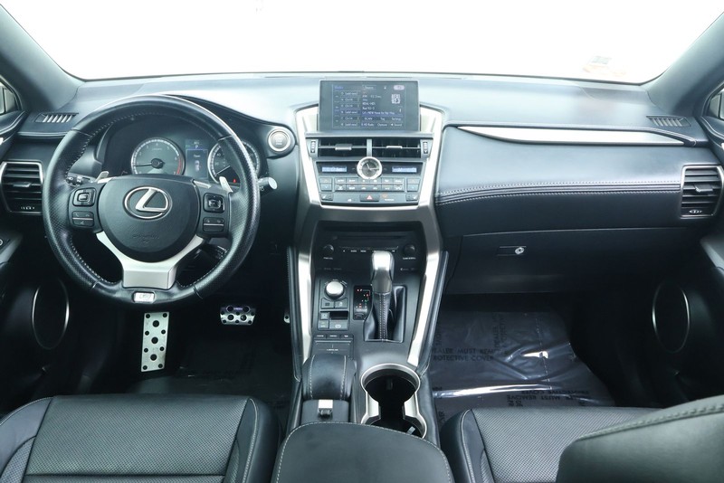 Lexus NX 200t Vehicle Full-screen Gallery Image 29