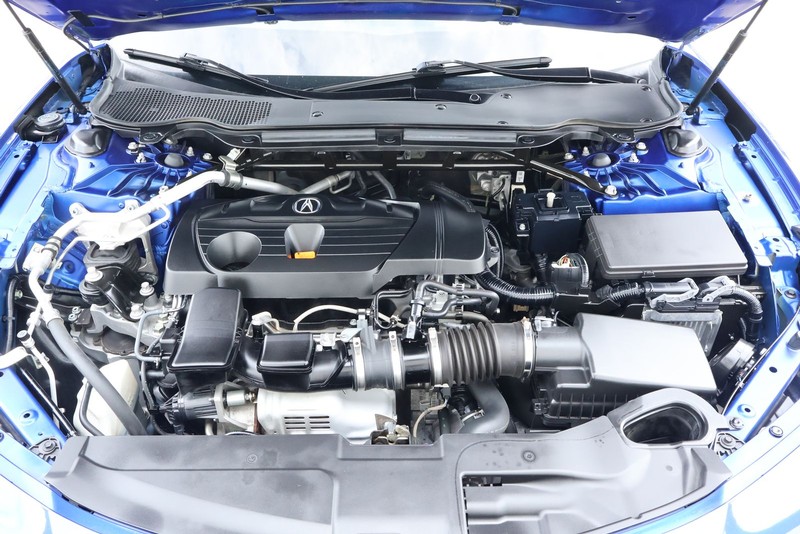 Acura TLX Vehicle Full-screen Gallery Image 14